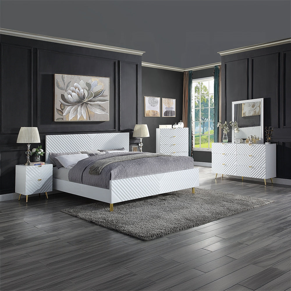 Gaines Queen/ E King Bed