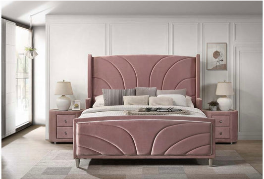 Salonia Queen/ E King Bed