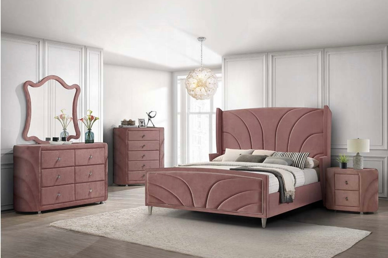 Salonia Queen/ E King Bed